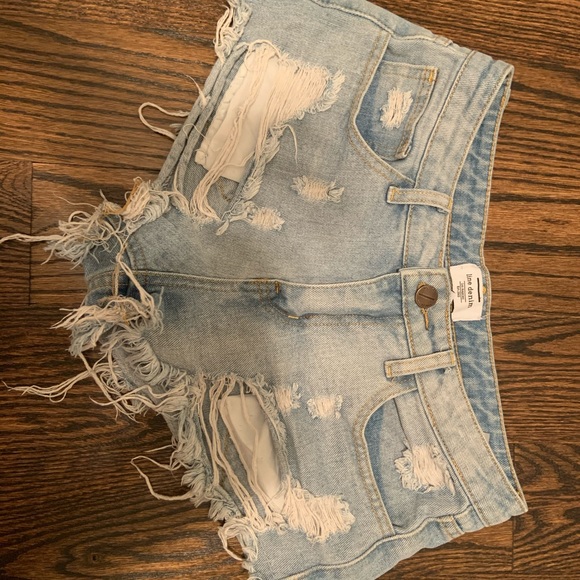 Cutoff ripped light wash jean shorts - Picture 1 of 2